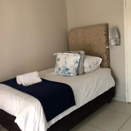 Odelia Guest House Potgietersrus Extérieur photo