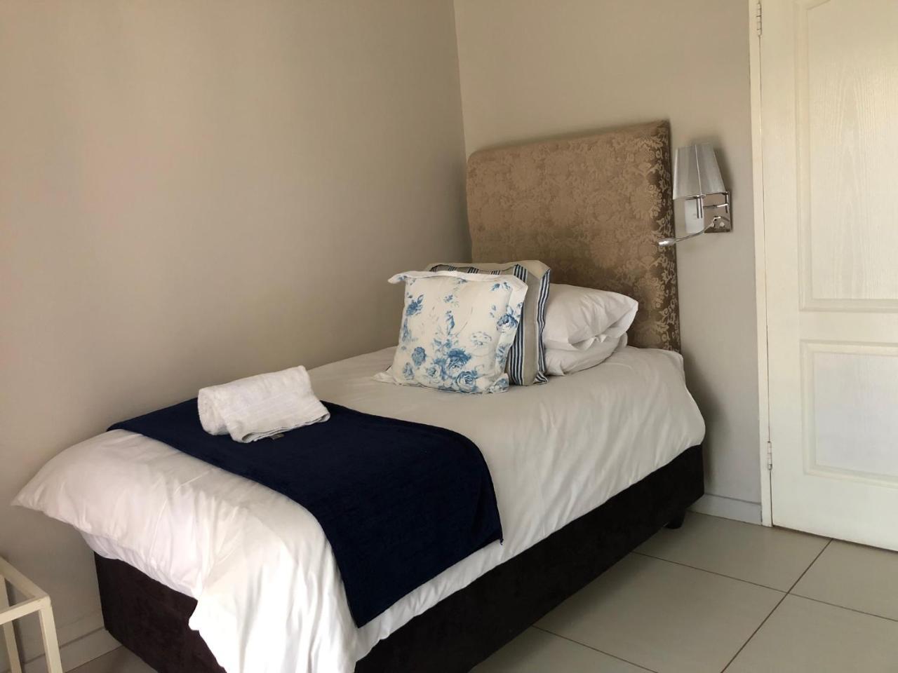 Odelia Guest House Potgietersrus Extérieur photo