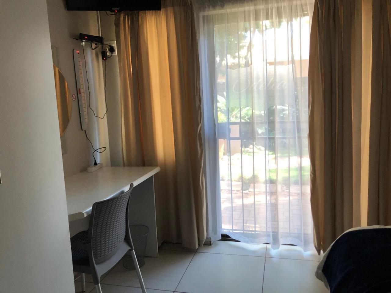 Odelia Guest House Potgietersrus Extérieur photo